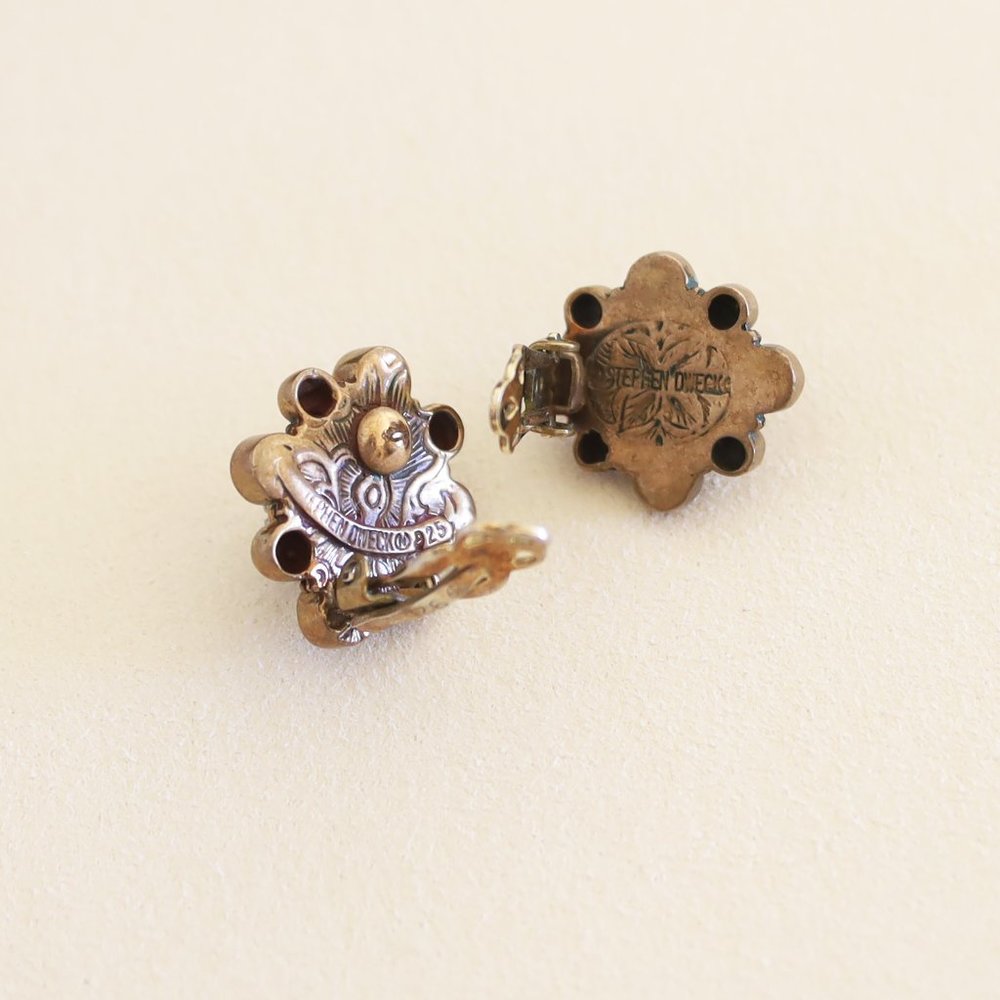 Stephen Dweck Carved Natural Quartz and Carnelian Earrings in Bronze - Picture 8 of 10